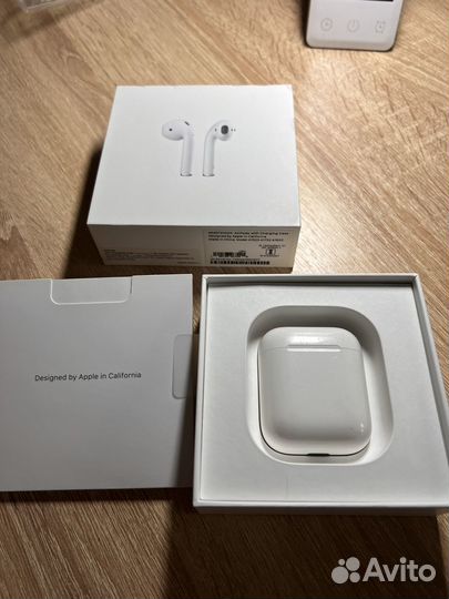 Беспроводные наушники apple airpods 1 2019