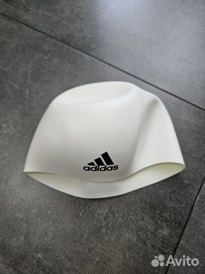 Шапочка для плавания adidas и очки Mad Wave