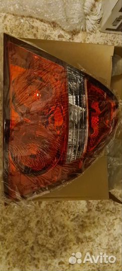 Фонарь правый chevrolet aveo t250