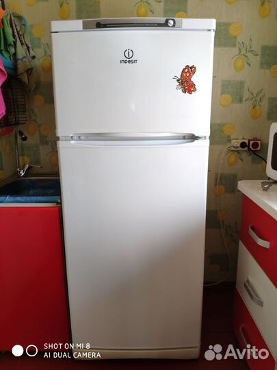 Холодильник Indesit ST 145
