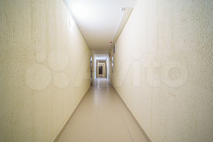 2-к. квартира, 50 м², 1/17 эт.