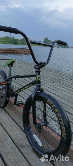 Трюковой велосипед BMX
