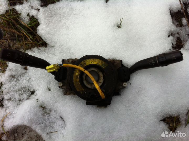 Подрулевой переключатель Toyota Solara