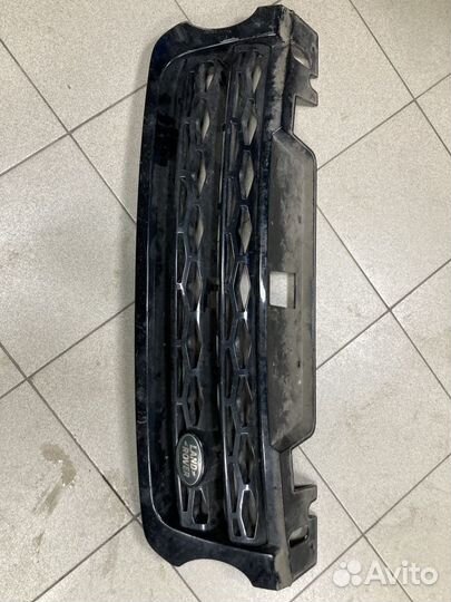 Решетка радиатора черная Range Rover Sport 18