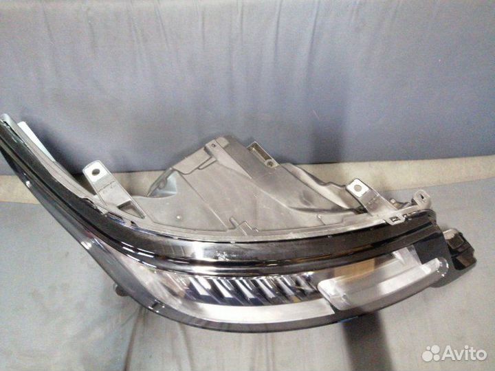 Фара передняя правая Land Rover Range Rover Sport