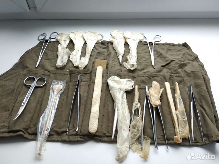 Наборы медицинских инструментов полевые СССР