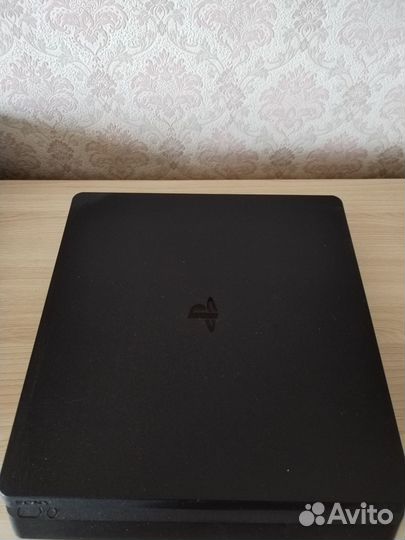 Sony PS4 slim