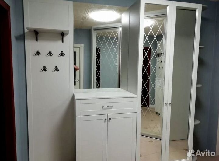 Шкафы в прихожую на заказ от производителя