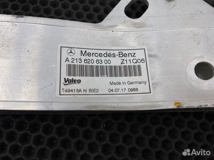 Кронштейн Mercedes-Benz E-Class W213 274.920 2.0