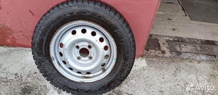 Nokian Tyres Hakkapeliitta 5 185/70 R14 92T