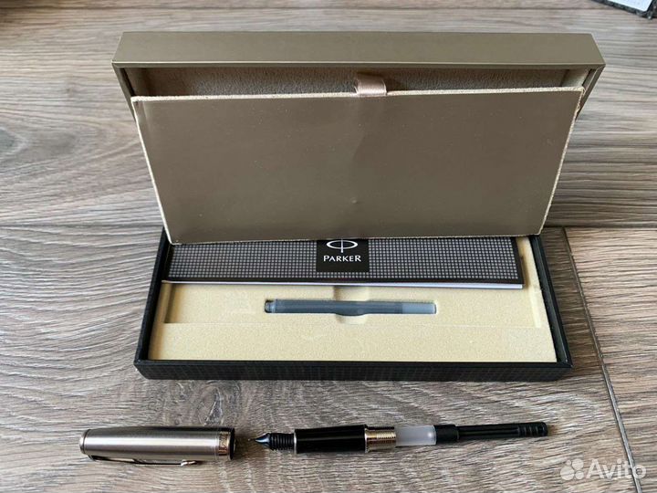 Перьевая ручка parker