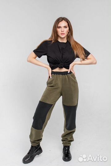 Спортивный костюм женский