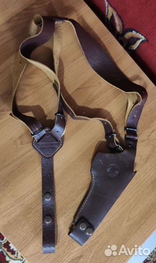 Кобура для скрытого ношения нагана