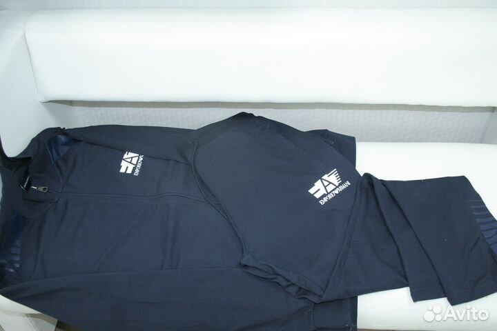 Спортивный костюм мужской Emporio Armani