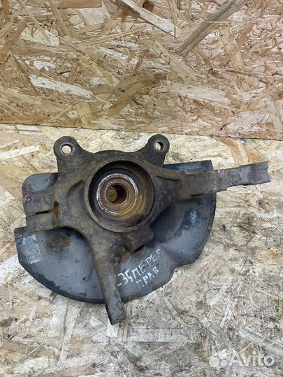 Поворотный кулак передний правый Hyundai ix35