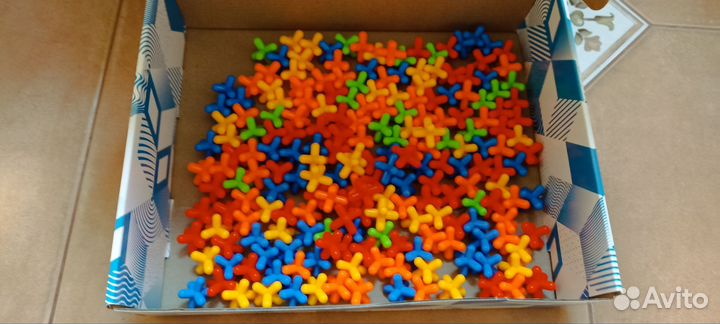 Конструктор из трубочек 400 деталей