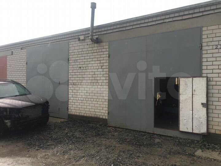 Гараж, > 30 м²
