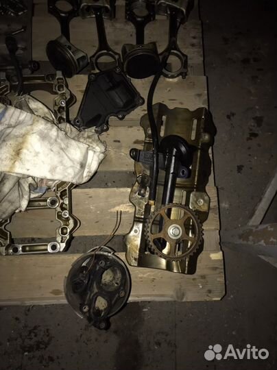 Разобранный двигатель shda 1.6 с ff2
