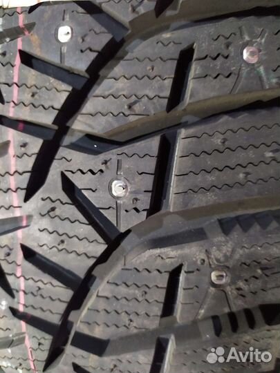 Bridgestone Blizzak Spike-02 245/50 R18