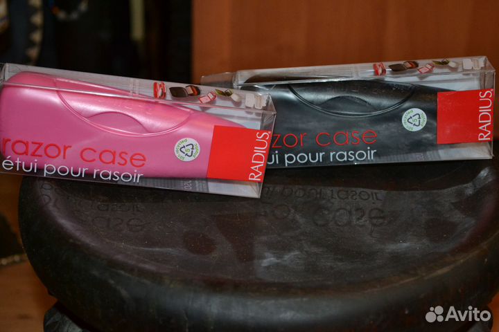 Футляр для бритвенного станка и зубной щетки