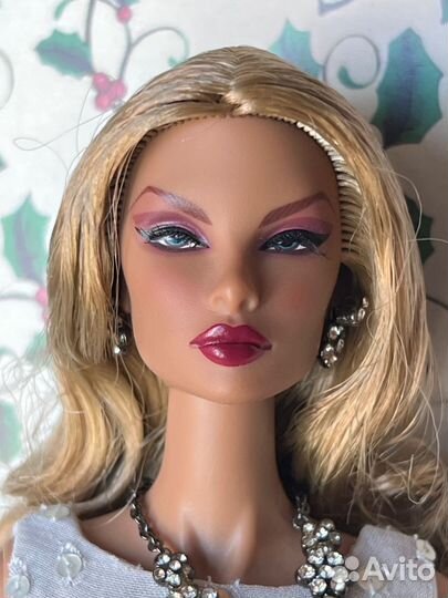 Fashion Royalty Natalia Fatale