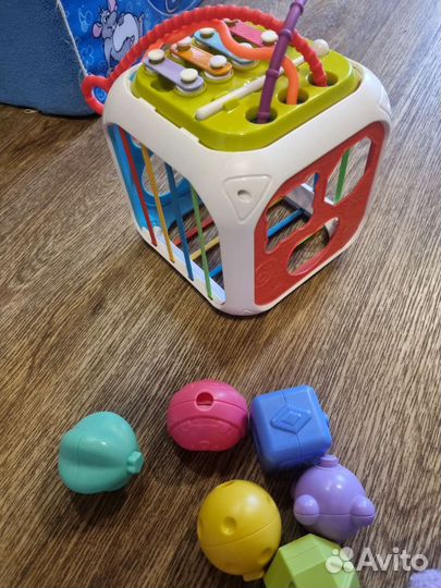 Развивающие игрушки для малышей