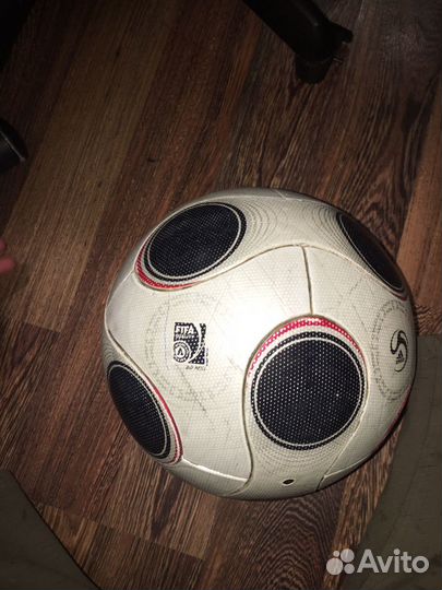 Футбольный мяч adidas europass2008