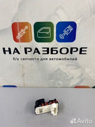 Блок управления стеклами (кнопка ) задний правый