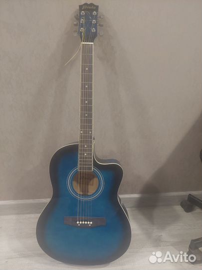 Акустическая гитара