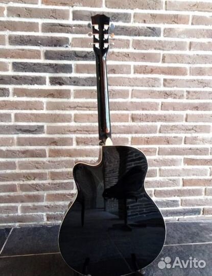 Гитара Elitaro