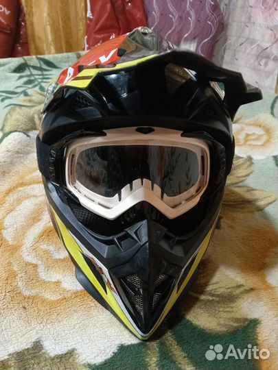 Мотошлем кроссовый