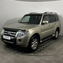 Mitsubishi Pajero 3.0 AT, 2012, 245 000 км, с пробегом, цена 1 719 000 руб.