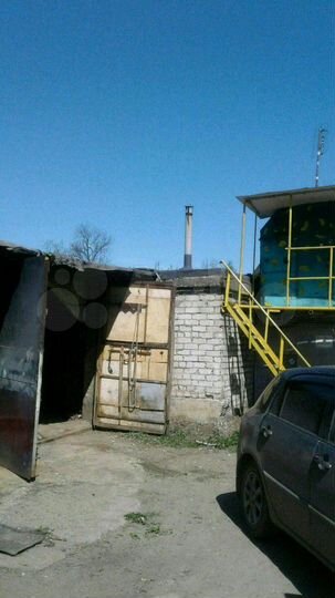 Гараж, > 30 м²