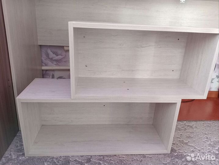 Полка настенная навесная