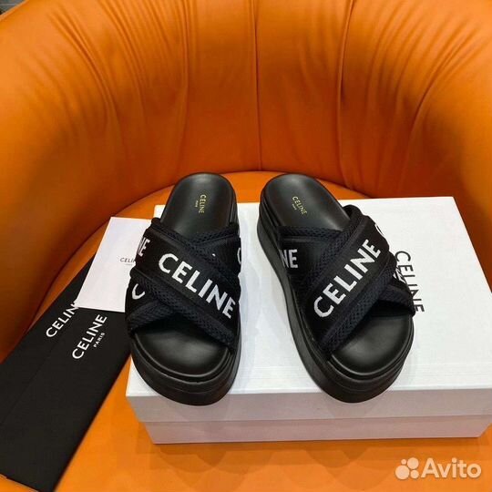 Шлепанцы на платформе Celine