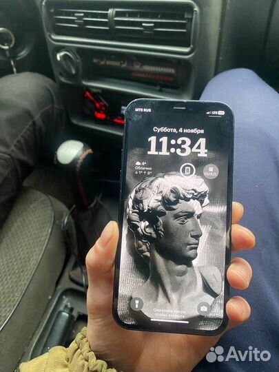 iPhone 12, 64 ГБ