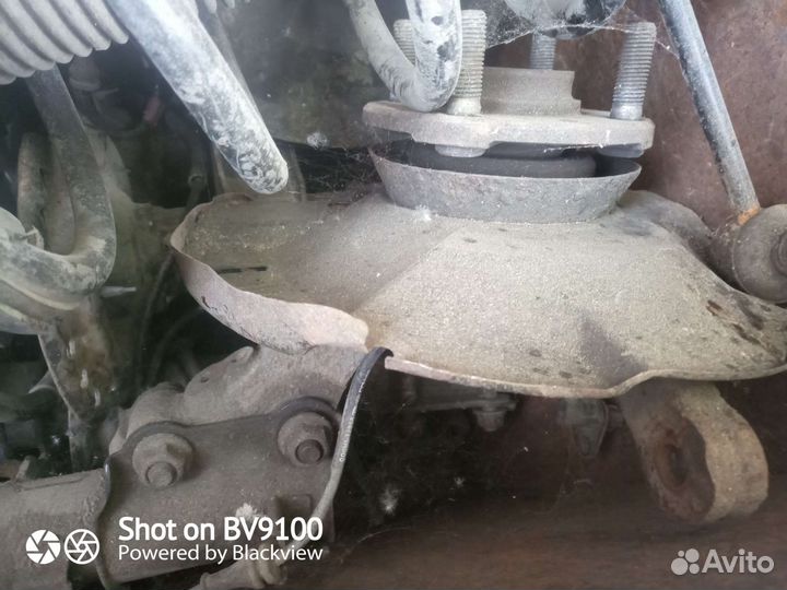 На хундай солярис цапфа передняя левая