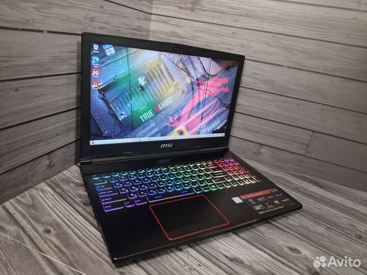 MSI GE63VR 8RE Raider GTX1060 6Gb / I7 / 16