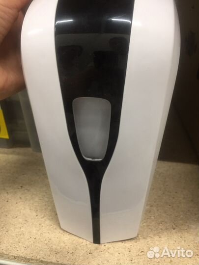 Автоматический дезинфектор рук ADR -1000