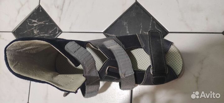 Сандали Артемон