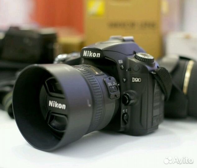 Nikon D90