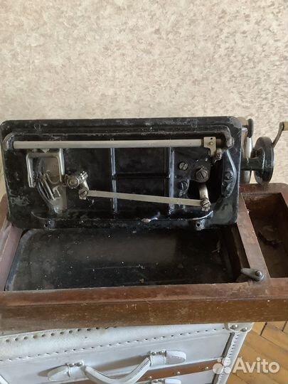 Швейная машина Singer