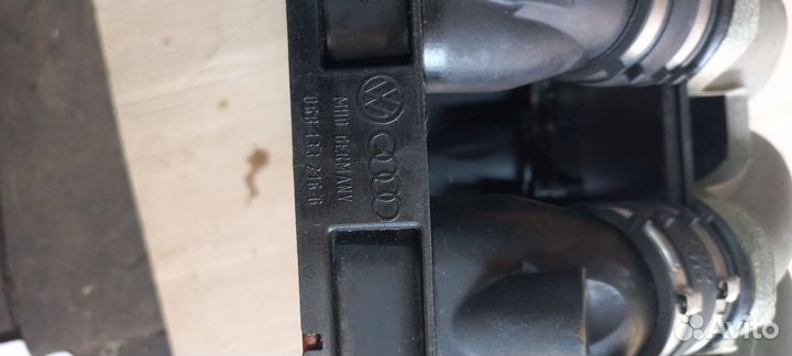 Коллектор впускной Фольксваген Пассат B5+ ALT