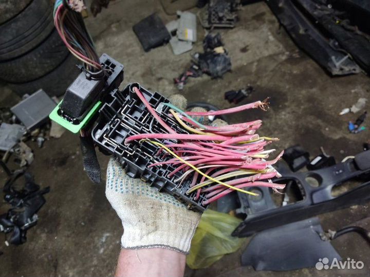 Блок предохранителей салонный Renault Megane 3