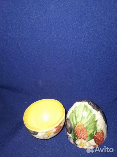 Яйцо сувенирное