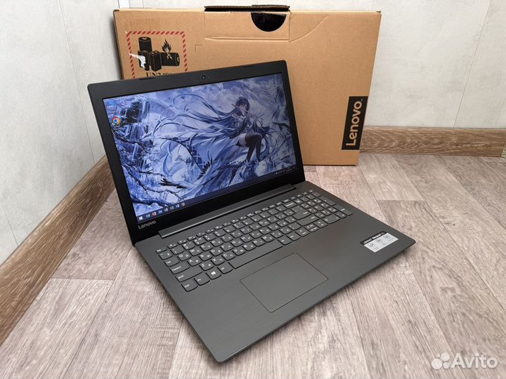 Lenovo 330 (Коробка/Core i3-7020u/8Gb/SSD+HDD)