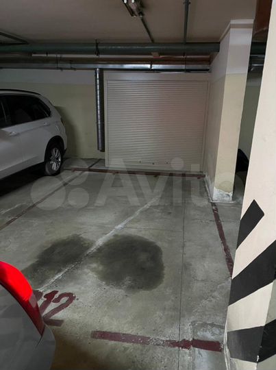 Машиноместо, 14 м²