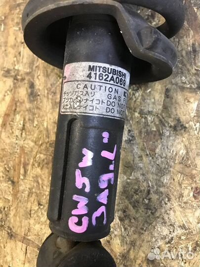 Стойка Mitsubishi OutlanderXL, левая задняя CW5W