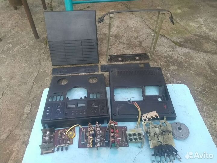 Катушечный магнитофон. Нота 203с по запчастям