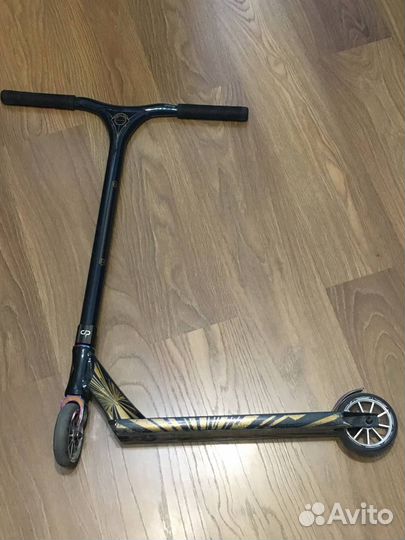 Трюковой самокат